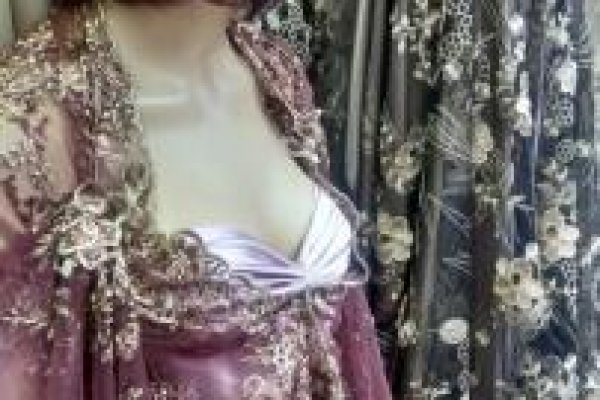 Foto NOVA VITRINE DA LOJA RAVERA DA GENERAL OSÓRIO - TONS NUDE - ROSÊ E DOURADOS - 10 - Moda Bella Tecidos e Lojas Ravera