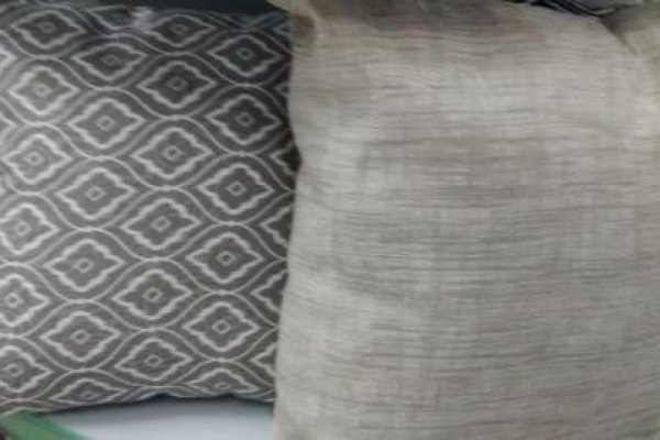 Foto ALMOFADAS - COBERTORES - MANTAS - OBJETOS DECORATIVOS - 5 - Moda Bella Tecidos e Lojas Ravera