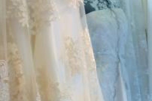 Foto NOIVAS E DAMINHAS - NOVA VITRINE RAVERA - 3 - Moda Bella Tecidos e Lojas Ravera