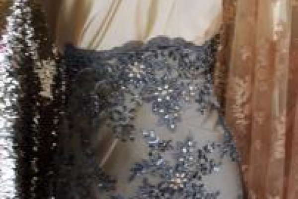 Foto NOVA VITRINE ModaBella Tecidos CENTRO - 2 - 7 - Moda Bella Tecidos e Lojas Ravera