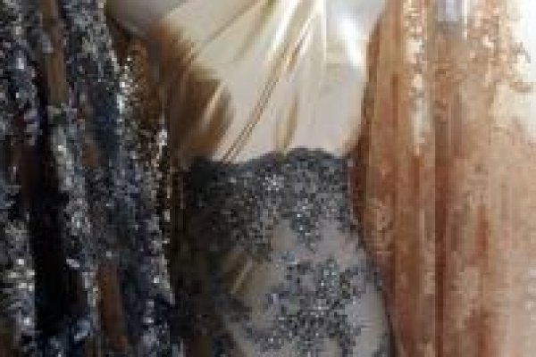 Foto NOVA VITRINE ModaBella Tecidos CENTRO - 2 - 9 - Moda Bella Tecidos e Lojas Ravera