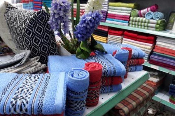 Foto O GRUPO ModaBella Tecidos e RAVERA é a maior rede de lojas de varejo de tecidos, artigos de cama, mesa e banho, tapetes e cortinas, acessórios de decoração da cidade de Campinas - 4 - Moda Bella Tecidos e Lojas Ravera