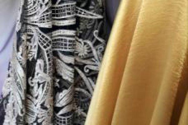 Foto VITRINE - Nova vitrine da Unidade RAVERA da General Osório - Tecidos sempre atualizados com as últimas tendências da MODA - 1 - Moda Bella Tecidos e Lojas Ravera
