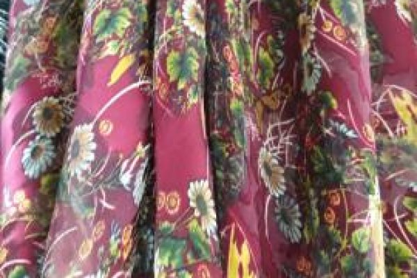 Foto VITRINE - Nova vitrine da Unidade RAVERA da General Osório - Tecidos sempre atualizados com as últimas tendências da MODA - 4 - Moda Bella Tecidos e Lojas Ravera