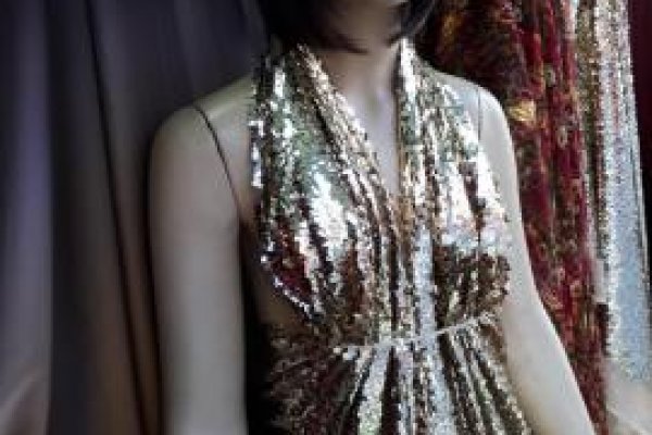 Foto VITRINE - Nova vitrine da Unidade RAVERA da General Osório - Tecidos sempre atualizados com as últimas tendências da MODA - 8 - Moda Bella Tecidos e Lojas Ravera