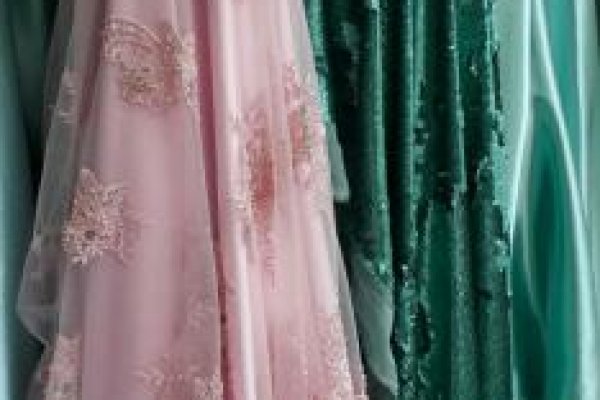 Foto VITRINE DE NOVIDADES - Nova vitrine da Unidade RAVERA da Rua General Osório - No grupo ModaBella Tecidos-RAVERA, Tecidos sempre atualizados com as últimas tendências da MODA - 4 - Moda Bella Tecidos e Lojas Ravera