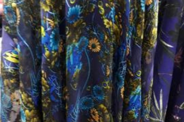 Foto VARIEDADES - No grupo ModaBella Tecidos-RAVERA você encontra uma enorme variedade de artigos em tecidos, para arrasar no seu look. Tecidos sempre atualizados com as últimas tendências da MODA - 4 - Moda Bella Tecidos e Lojas Ravera