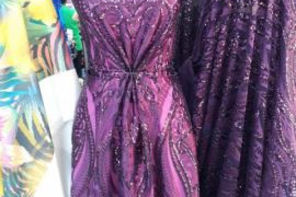 Foto VARIEDADES - No grupo Modabella-RAVERA você encontra uma enorme variedade de artigos para realizar seu look para todos os tipos de eventos. - 4 - Moda Bella Tecidos e Lojas Ravera