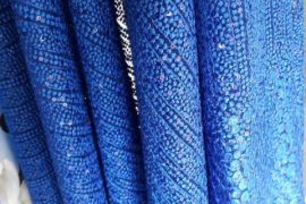 Foto NOVA VITRINE LOJA RAVERA - General Osório - Tecidos sempre atualizados com as últimas tendências da MODA - 6 - Moda Bella Tecidos e Lojas Ravera