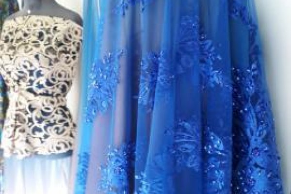 Foto NOVA VITRINE LOJA RAVERA - General Osório - Tecidos sempre atualizados com as últimas tendências da MODA - 11 - Moda Bella Tecidos e Lojas Ravera