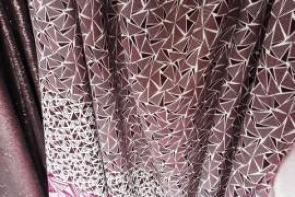 Foto VARIEDADES - VITRINE TONS MARSALA - No grupo ModaBella Tecidos-RAVERA você encontra a maior variedade de artigos em várias cores, padrões de estampas e de bordados. - Tecidos sempre atualizados com as últimas tendências da MODA - 6 - Moda Bella Tecidos e Lojas Ravera