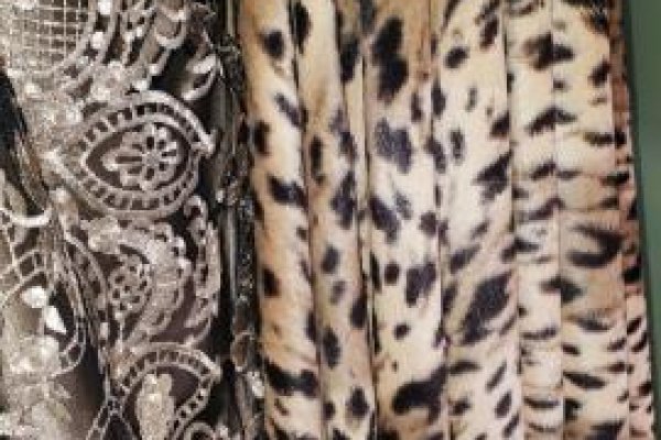 Foto VITRINE INVERNO UNIDADE RAVERA - General Osório - Tecidos sempre atualizados com as últimas tendências da MODA - 1 - Moda Bella Tecidos e Lojas Ravera