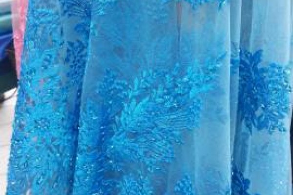 Foto VARIEDADES - ROSA AO AZUL - O grupo ModaBella Tecidos-RAVERA sempre oferece uma variedade enorme de artigos de tecidos em vários padrões de cores e estampas. - 4 - Moda Bella Tecidos e Lojas Ravera