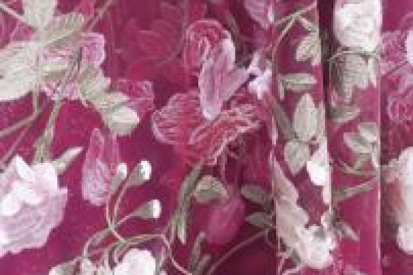 Foto VARIEDADES - MARSALA AO VERDE - O grupo ModaBella Tecidos - RAVERA sempre com uma grande variedade. Tecidos em vários padrões de cores e estampas e sempre atualizados com as últimas tendências da MODA!! - 5 - Moda Bella Tecidos e Lojas Ravera