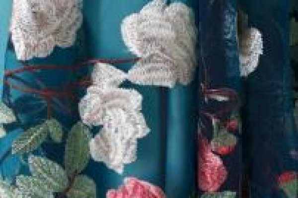 Foto VARIEDADES - AZUIS E VERDES - O grupo ModaBella Tecidos - RAVERA sempre com uma grande variedade de tecidos em vários padrões de cores e estampas e sempre atualizados com as últimas tendências da MODA. - 2 - Moda Bella Tecidos e Lojas Ravera
