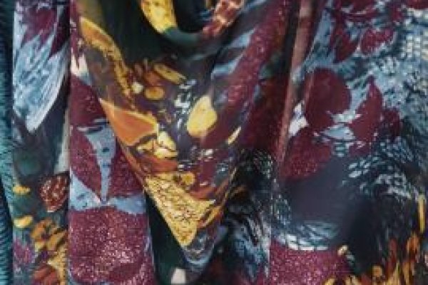 Foto VARIEDADE TECIDOS FINOS - TONS MARSALA E VERDE! - 6 - Moda Bella Tecidos e Lojas Ravera