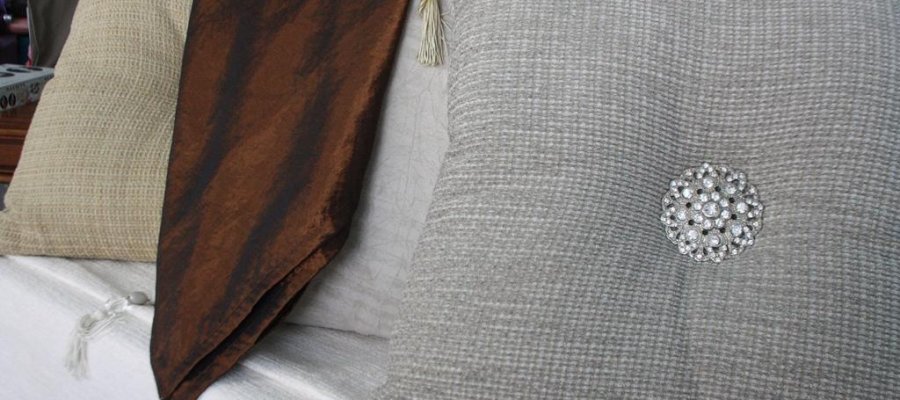 Almofadas e mantas de sofás - Moda Bella Tecidos e Lojas Ravera