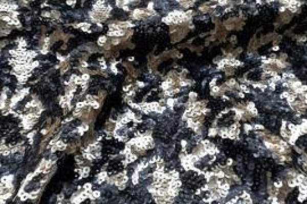 Foto PAETÊS VARIADOS - O paetê é mais um clássico que nunca sai da MODA. No grupo ModaBella Tecidos-RAVERA, vc encontra em várias cores e padrões.Tecidos sempre atualizados com as últimas tendências da MODA - 9 - Moda Bella Tecidos e Lojas Ravera